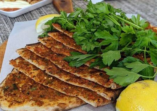 Mince Meat Pide (Lahmacun)