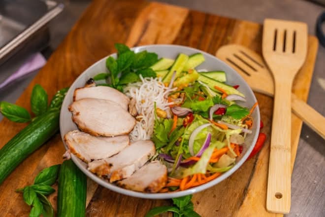 Roast Chicken Vermicelli Salad Bowl