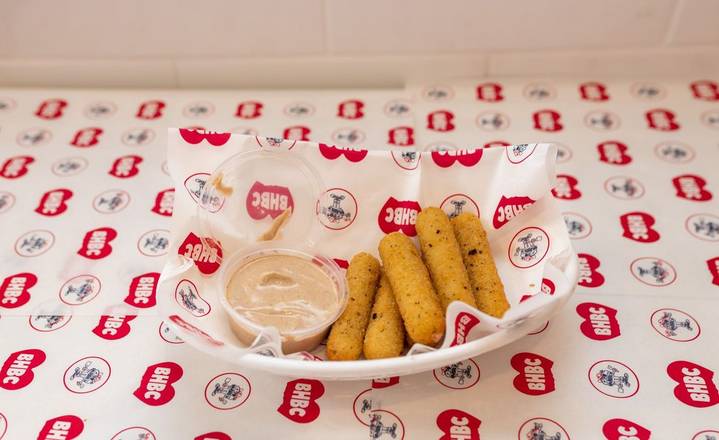 Mozzarella Sticks and Fry Sauce