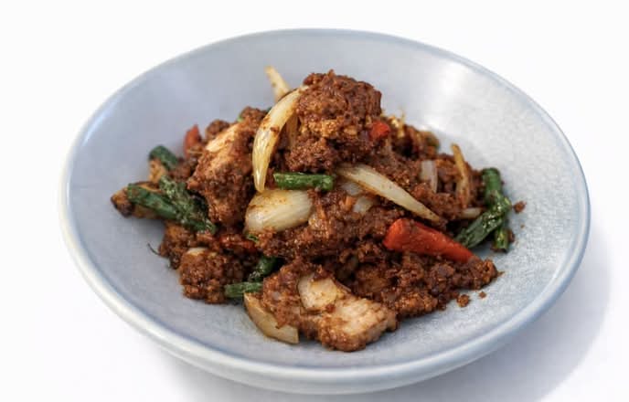 Crispy Pork Belly with Prik Khing