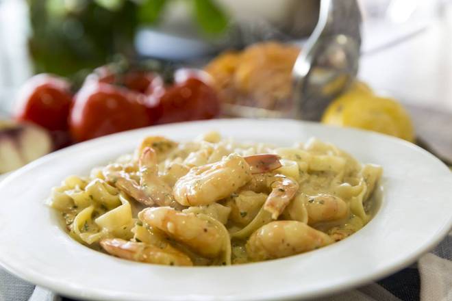 Garlic Prawn Pasta