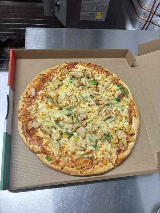 Large Chicken Pizza
