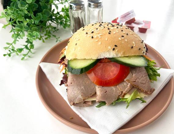 Roast Beef Roll