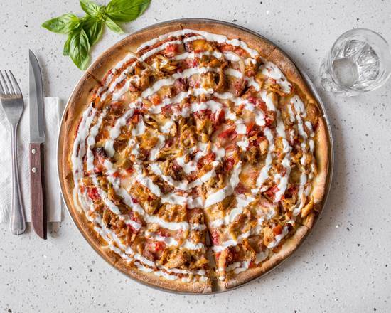 Tender Chicken Kebab Pizza