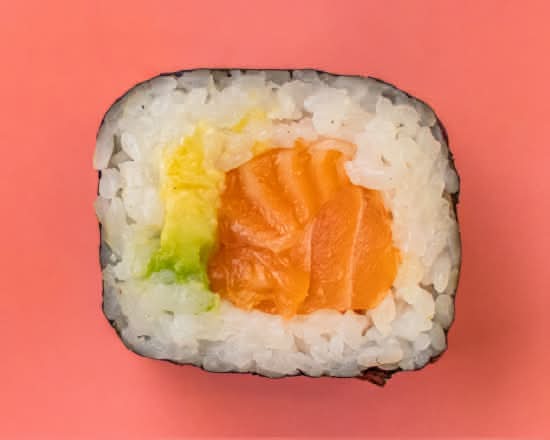 Fresh Salmon Maki Roll (A)