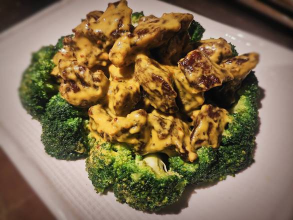 Beet Fillet in Mustard Sauce