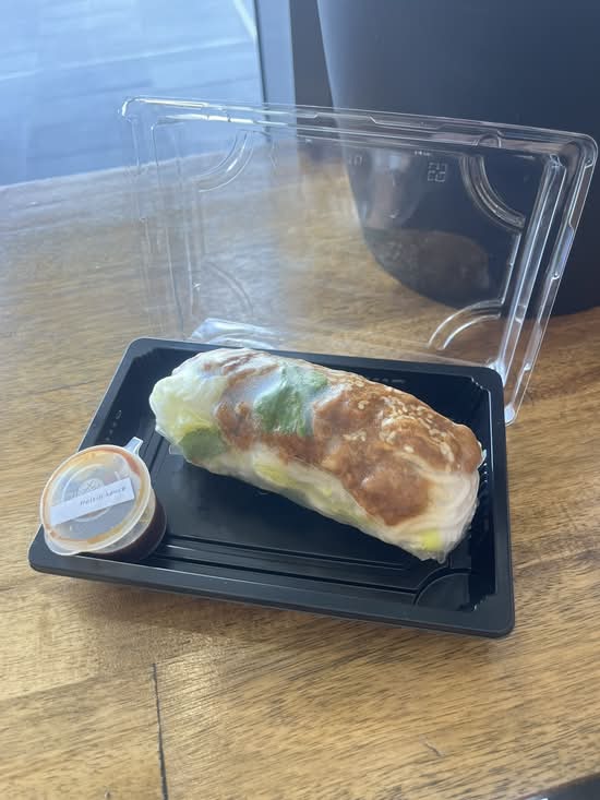BBQ Chicken Rice Paper Roll