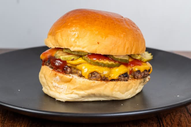 Cheese Burger .