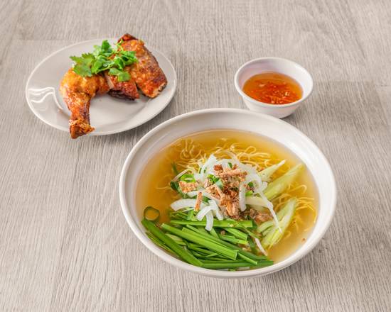 6. Crispy Chicken Noodles