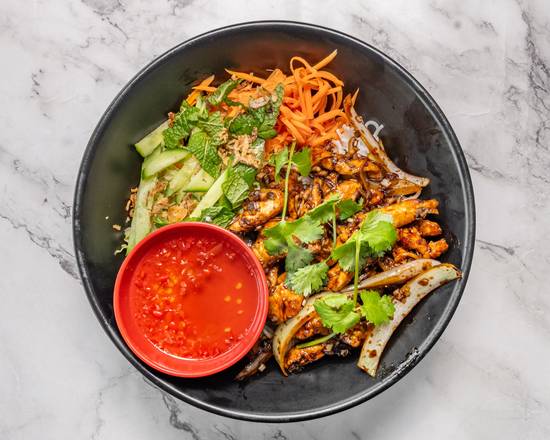 Lemongrass Chicken Vermicelli Salad