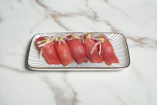 Tuna Nigiri