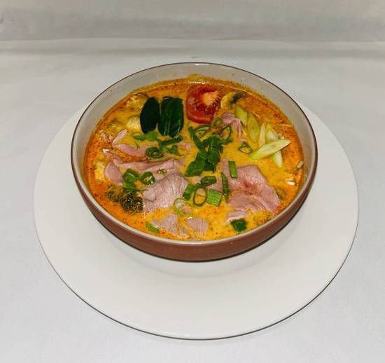 Beef Tom Yum Soup with Rice