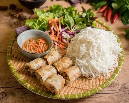 Crab & Pork Spring Rolls Vermicelli Salad Bún Nem Cua Bể
