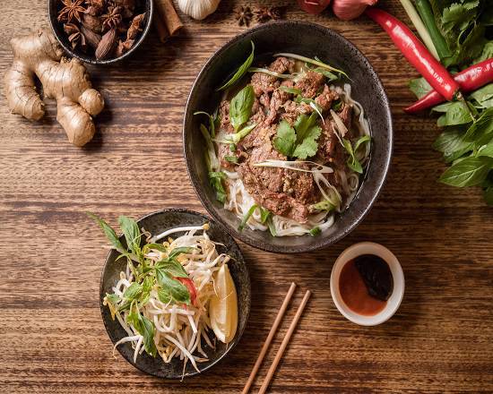 Wok-Stirred Beef Noodle Soup Phở Bò Xào