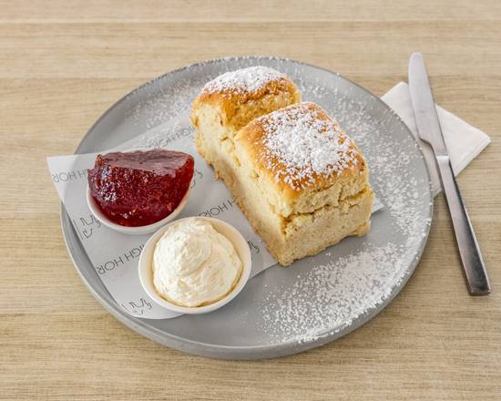Scones with Raspberry Jam and Vanilla Cream