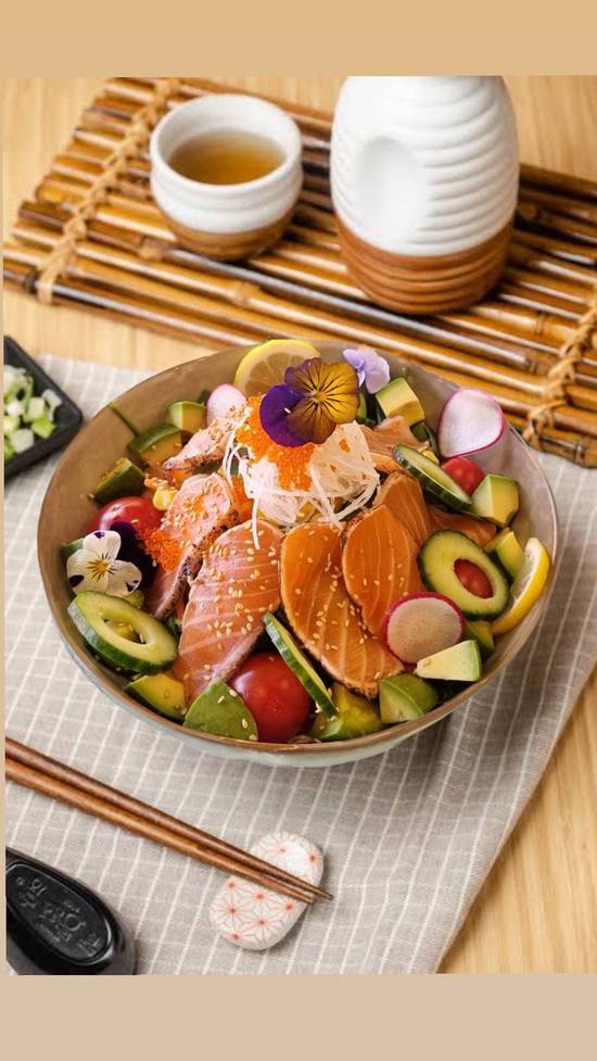 Salmon & avocado Salad