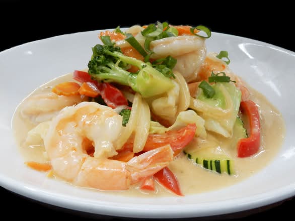 Coconut Milk and Lime Prawn Curry