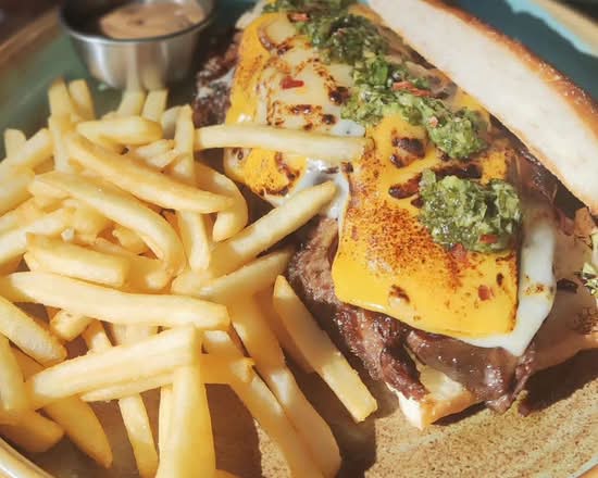 Brisket Schiacciata wif Grilled Cheese
