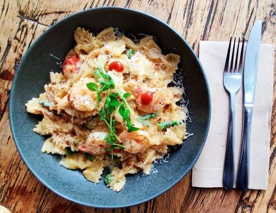 Chicken Mushroom Pesto Spaghetti