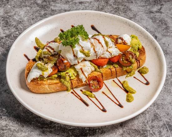 Caprese Smashed Avo (V)