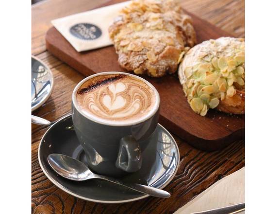 Almond Croissant (STM)
