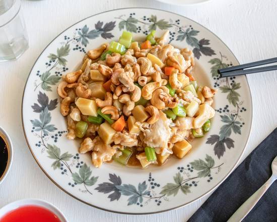 Braised Chicken Cashew Nuts