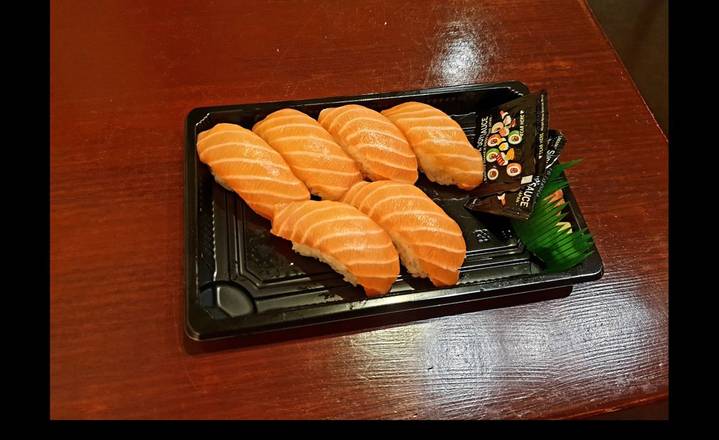 6pcs Salmon Sushi