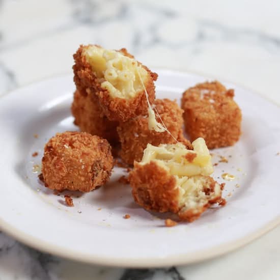 Mac & Cheese Croquettes (5)