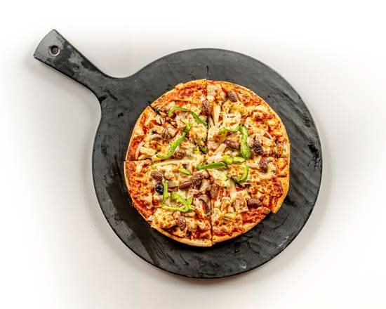Chicken Deluxe Pizza