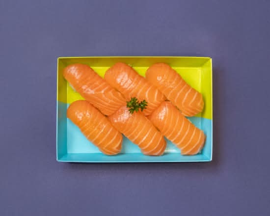 Salmon Box (A)