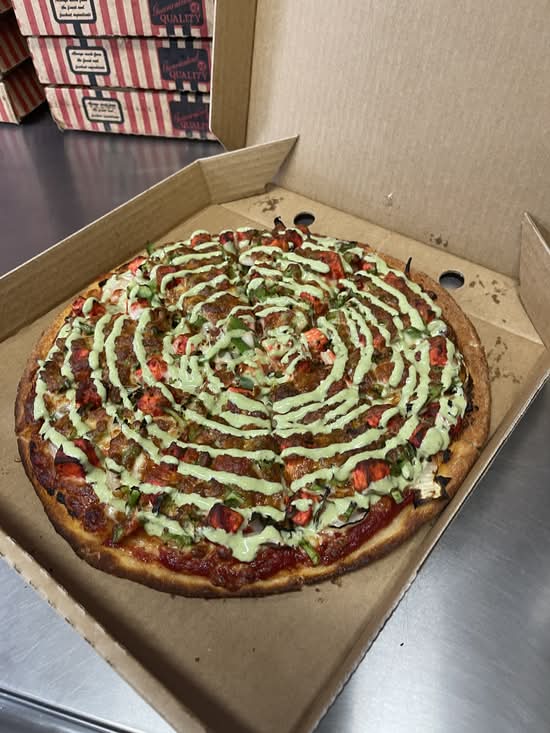 Tandoori Paneer Pizza