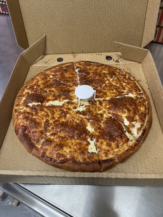 Cheesy Garlic Pizza