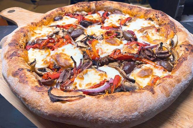13" Large Vegetarian Pizza (V)