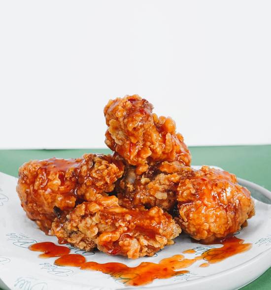 Chicken wing with Thai sweet chili Sauce
