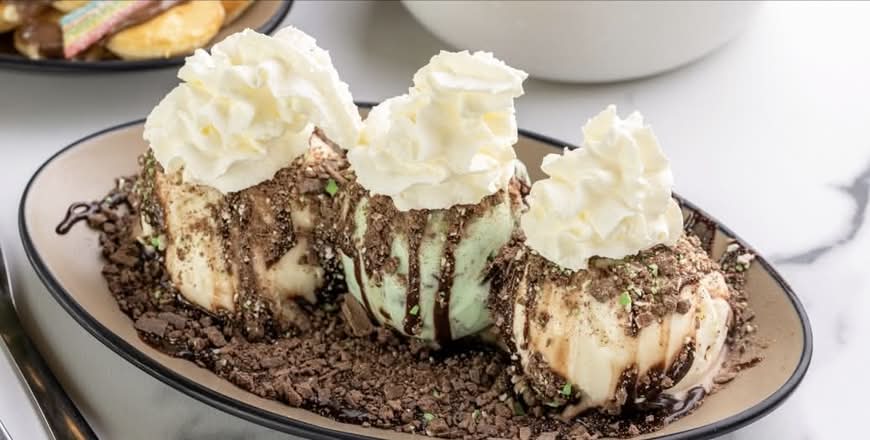 Mint Chocolate Aero Sundae