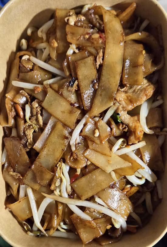 Combination Fried Kueh Teow