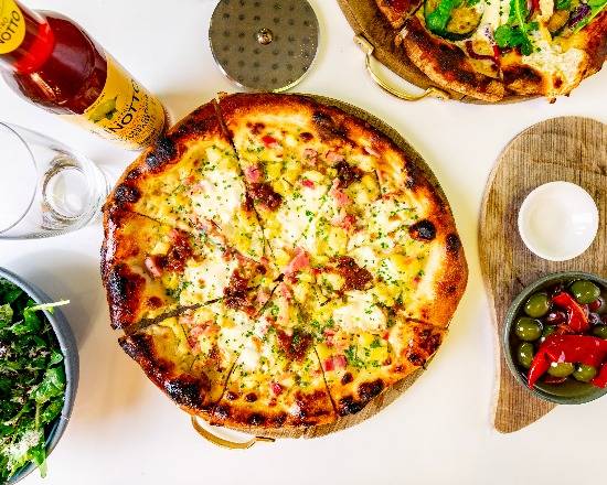 Hawaiian Pizza