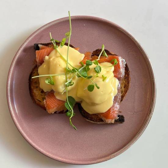 Eggs Benedict on Sourdough with Smoked Salmon