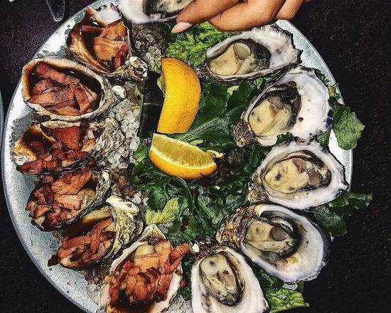 Natural Oysters
