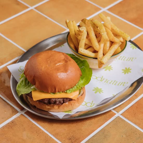 Classic Cheeseburger