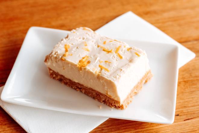 Lemon Cheese Cake Slice