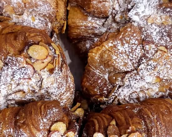 almond croissant