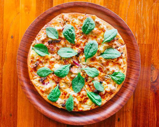 Creamy Chicken Pizza