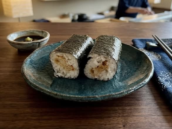 Crispy chicken sushi roll