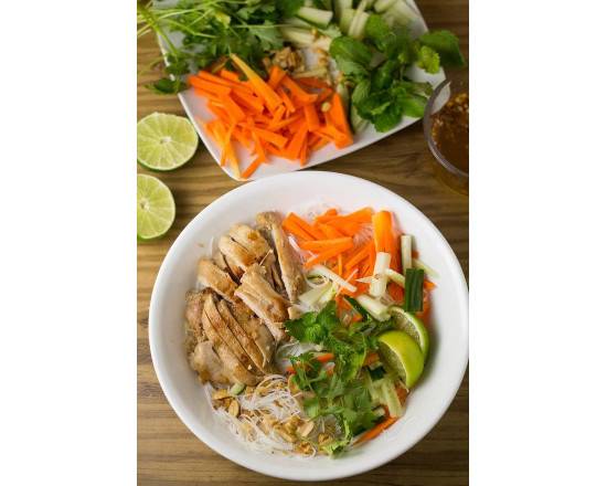 Grilled Lemongrass Chicken Vermicelli Salad