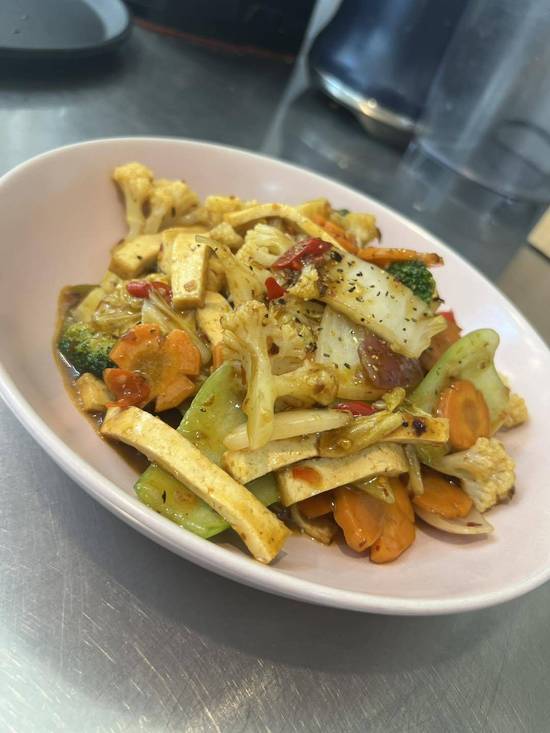 Vegetables & Tofu Sauté in Chilli Sauce