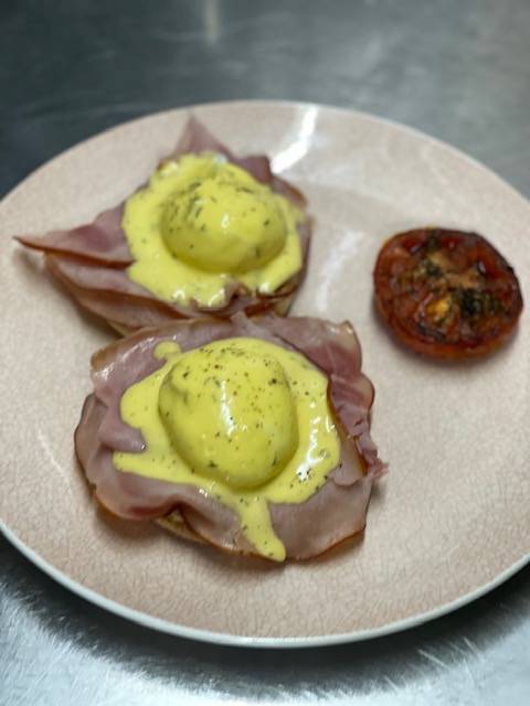 Eggs Benedict