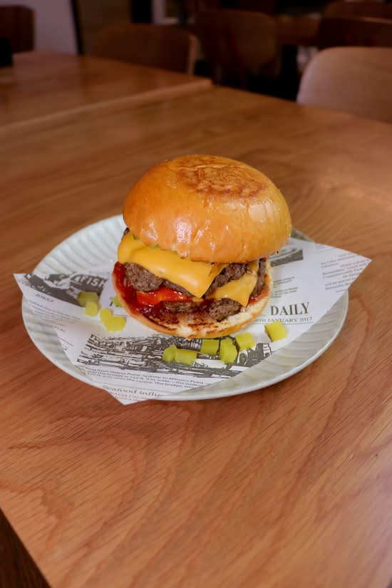 Double cheeseburger