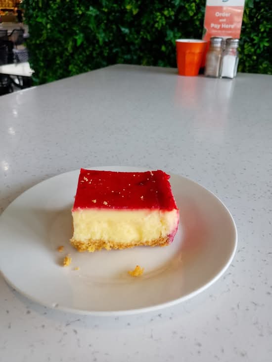 Strawberry Cheesecake (GF)