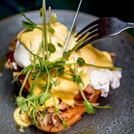 Eggs Benedict
